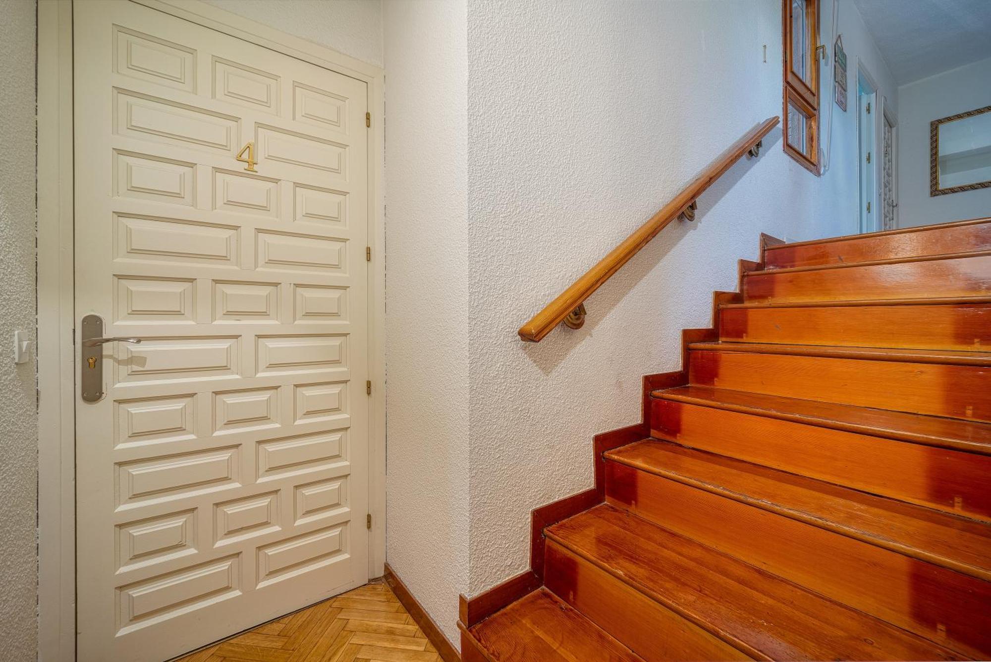 P Casacafe Madrid Calle Carlos Dubois 3 Dış mekan fotoğraf