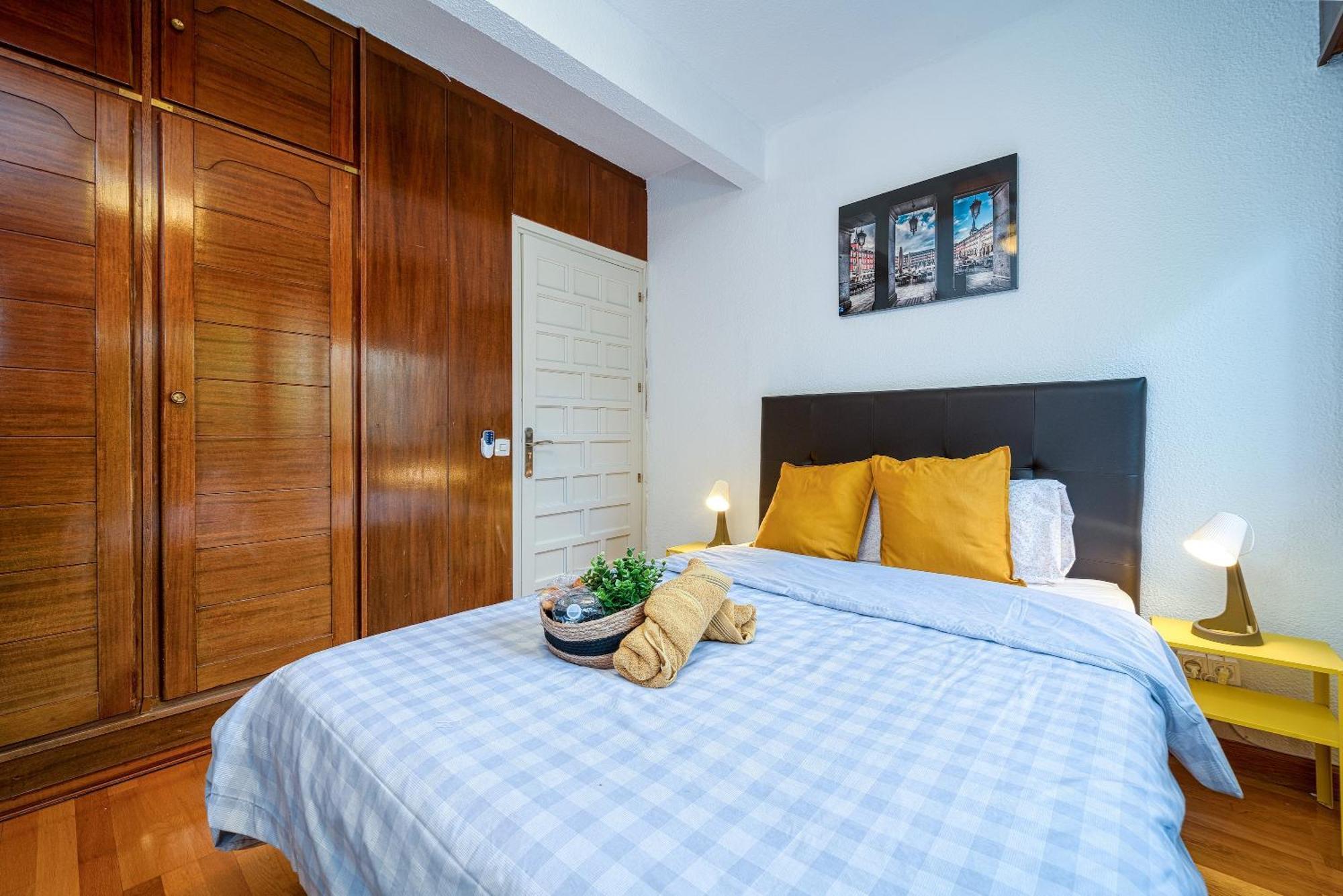 P Casacafe Madrid Calle Carlos Dubois 3 Dış mekan fotoğraf
