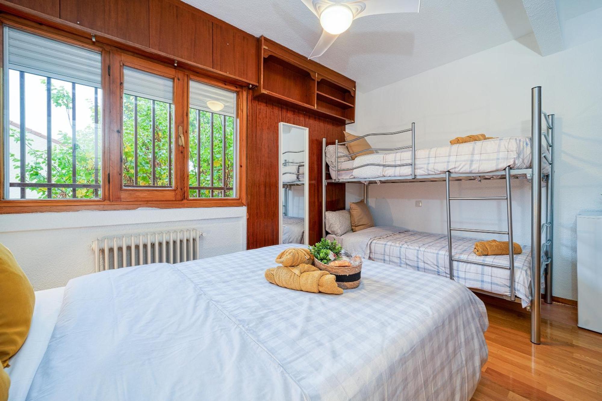 P Casacafe Madrid Calle Carlos Dubois 3 Dış mekan fotoğraf