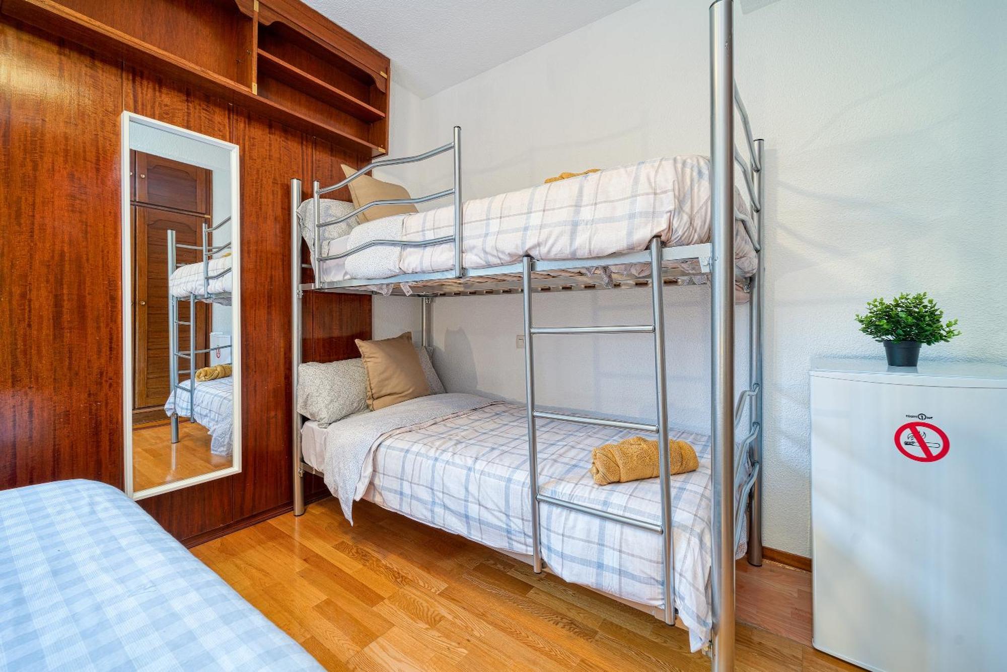P Casacafe Madrid Calle Carlos Dubois 3 Dış mekan fotoğraf