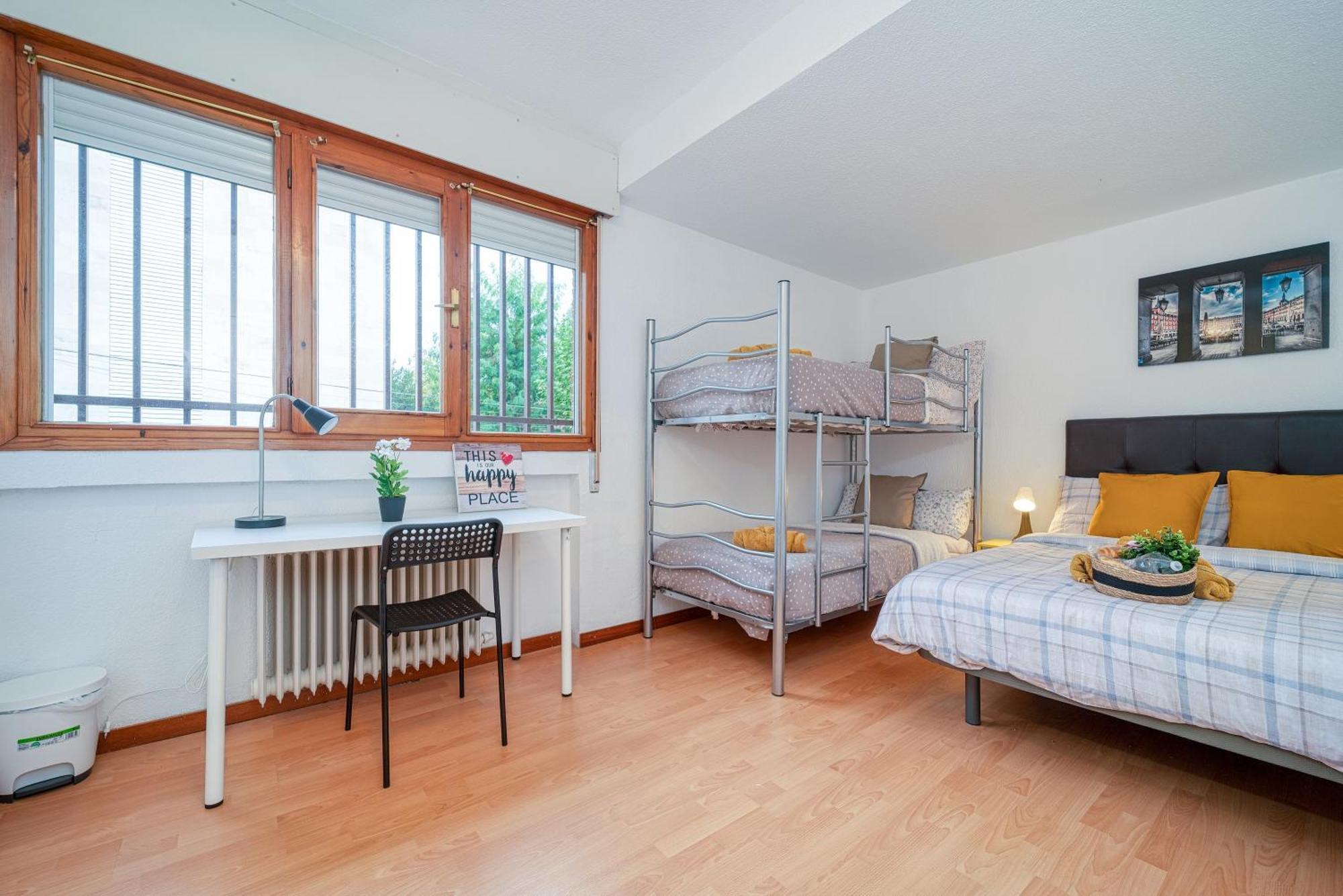 P Casacafe Madrid Calle Carlos Dubois 3 Dış mekan fotoğraf
