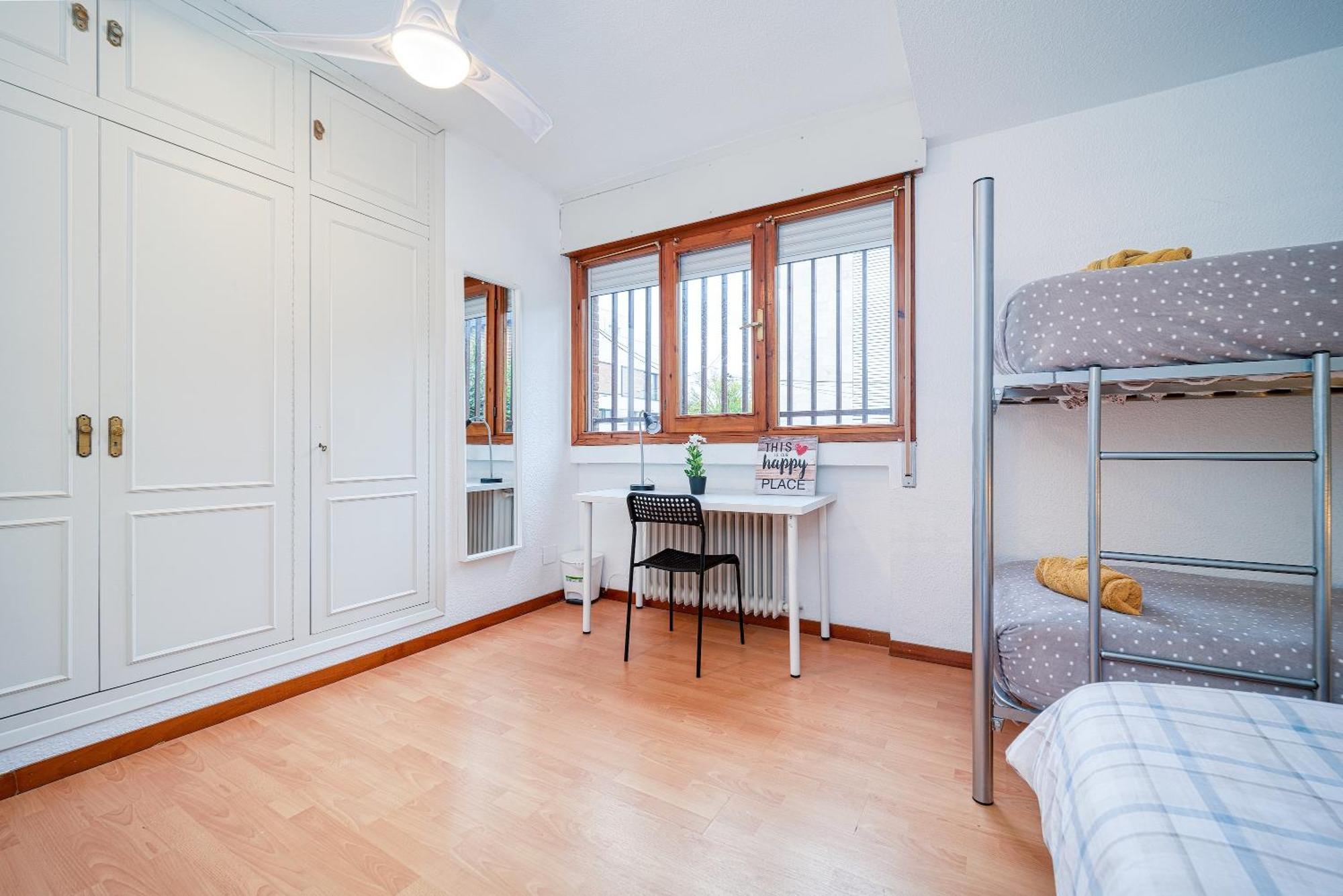P Casacafe Madrid Calle Carlos Dubois 3 Dış mekan fotoğraf