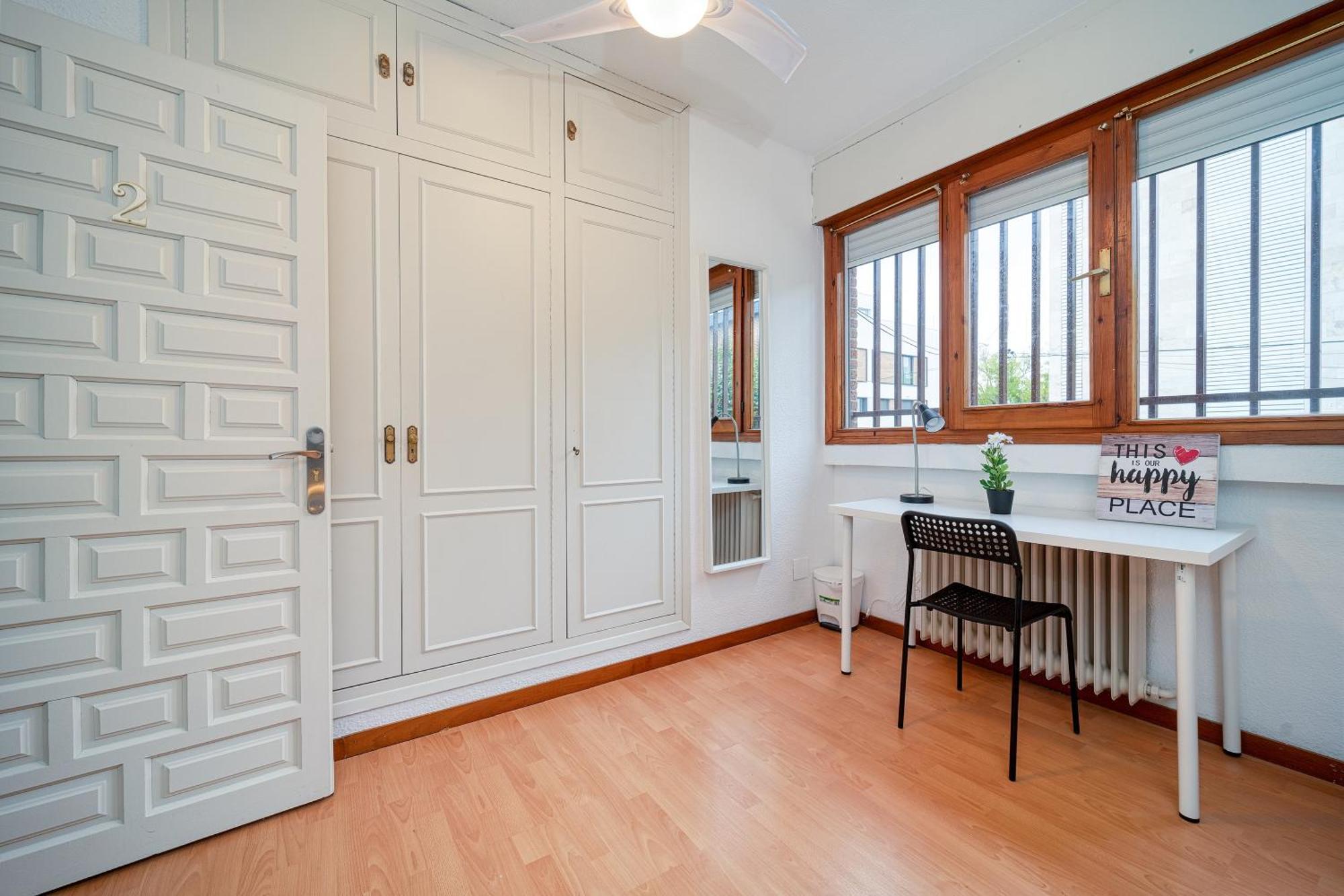 P Casacafe Madrid Calle Carlos Dubois 3 Dış mekan fotoğraf