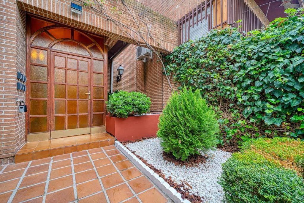 P Casacafe Madrid Calle Carlos Dubois 3 Dış mekan fotoğraf