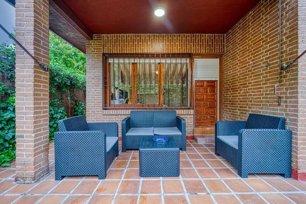P Casacafe Madrid Calle Carlos Dubois 3 Dış mekan fotoğraf