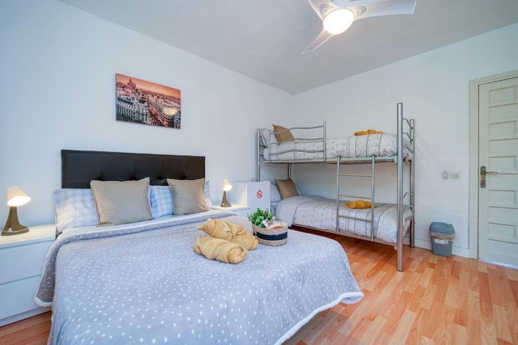 P Casacafe Madrid Calle Carlos Dubois 3 Dış mekan fotoğraf